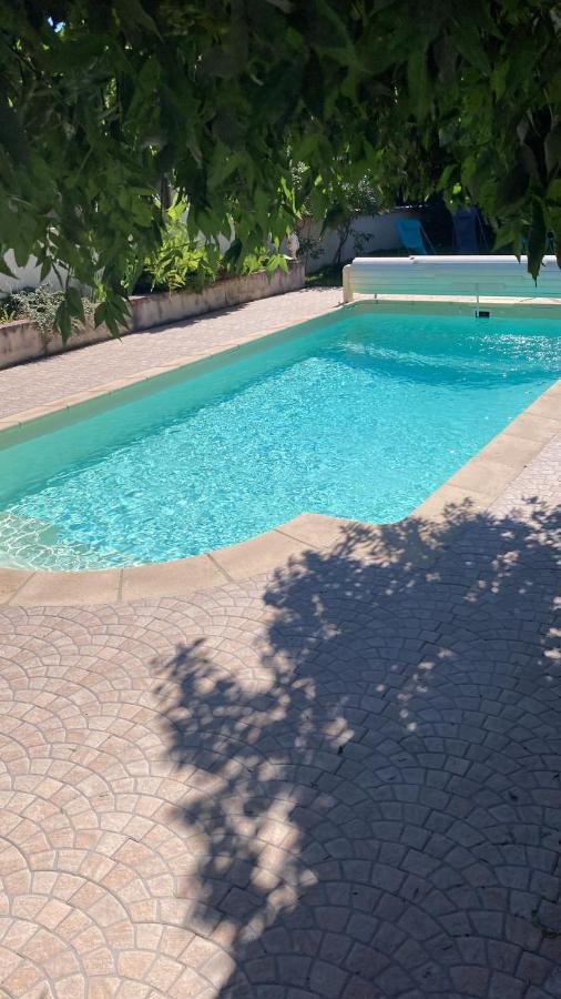 Vila Belle Maison De Famille Usson-en-Forez Exteriér fotografie